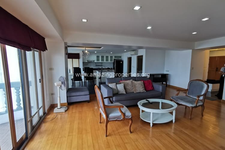 Royal-Castle-3-bedroom-5-2214