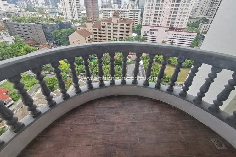 Royal-Castle-3-bedroom-6-7200